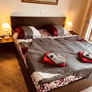 Apartment Pachmann, Nea Plagia